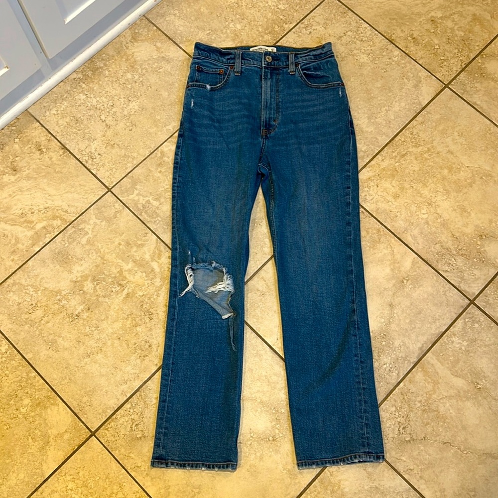 Abercrombie & Fitch Ultra High Rise Jean
